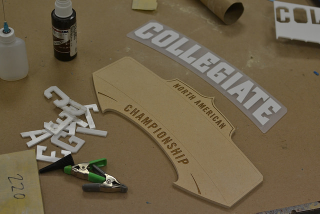 Illustration for article titled How A League Of Legends Trophy Is Made